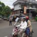Lakukan Gatur Lalin Paska Melintas Kereta Api Pangrango Unit Lantas Polsek Warudoyong