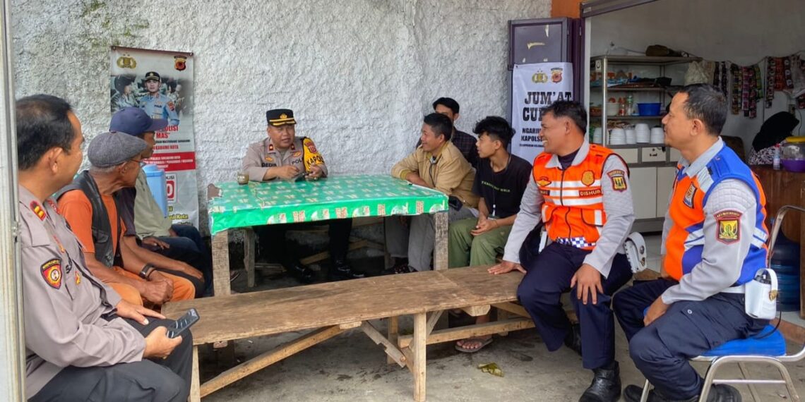 Jum’at Curhat dan Ngariung Sareng Kapolsek Sukaraja