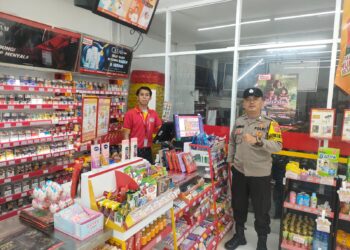 Himbauan Kamtibmas Pada Mini Market Wilayah Hukum Polsek Kebon Pedes