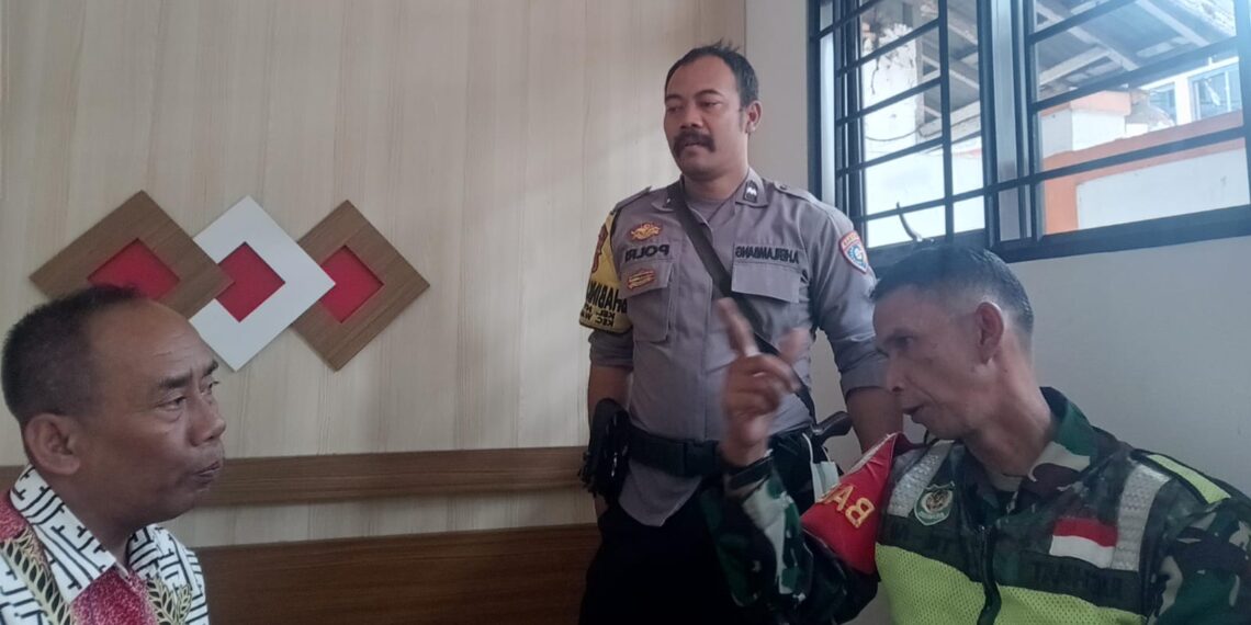 Datangi Warga Langsung, Babinkamtibmas Berikan Himbauan Gukamtibmas