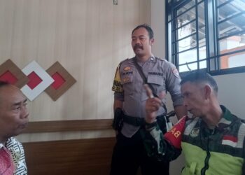 Datangi Warga Langsung, Babinkamtibmas Berikan Himbauan Gukamtibmas