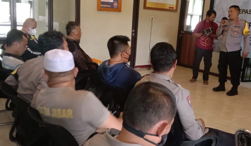 Pertemuan Rutin Bhayangkari Ranting Cireunghas, Guna Pererat Tali Silaturrahmi Sesama Anggota Bhayangkari di Polsek Cireunghas