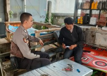Selalu Hadir Di Tengah Masyarakat Polsek Sukaraja Lakukan Patroli