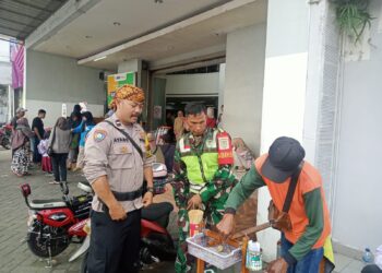 Datangi Warga Langsung, Babinkamtibmas Berikan Himbauan Gukamtibmas