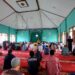 Kapolsek Cisaat melaksnakan salat Jum’at Keliling Jalin silaturahmi dengan warga