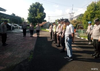 Polsek Warudoyong Gelar Apel Pagi Sebagai Bentuk Kedisiplinan.