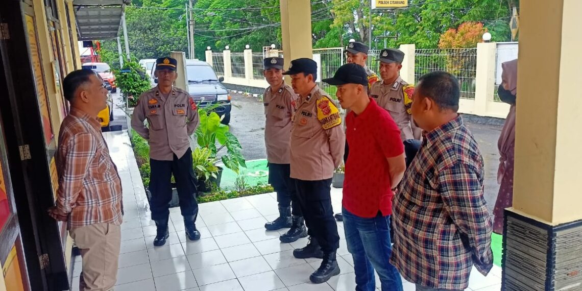 Polsek Citamiang Gelar Apel Pagi Sebagai Bentuk Kedisiplinan.