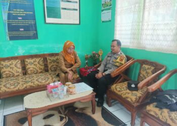 Bhabinkamtibmas Kelurahan Karamat Polsek Gunungpuyuh sampaikan pesan kamtibmas