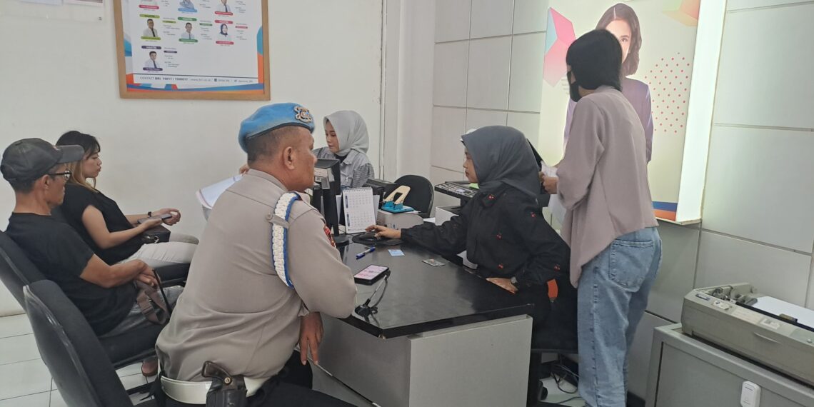 Polsek Citamiang Patroli Dialogis dan Sambangi Warga, Guna mlenciptakan keamanan dan kondusif