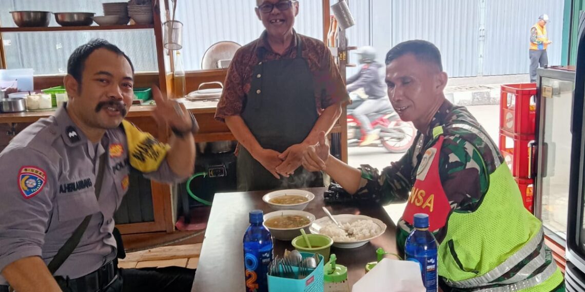 Datangi Warga Langsung, Babinkamtibmas Berikan Himbauan Gukamtibmas