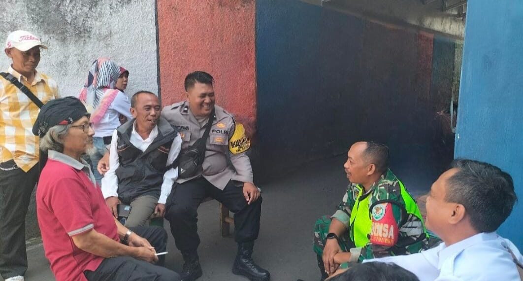 Sambangi Warga Polisi di Kota Sukabumi Sampaikan Imbauan Kamtibmas