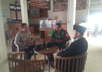 Untuk Dekatkan Dengan Masyarakat Polsek Kadudampit Lakukan Patroli Rutin