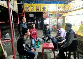 Ciptakan Rasa Aman Polsek Lembursitu Kota Lakukan Patroli Malam