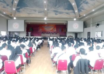 Hadiri Pelantikan dan Bimbingan Teknis  Pengawas TPS  Se Kecamatan Cisaat pada Pemilu 2024 Panit Binmas Polsek Cisaat