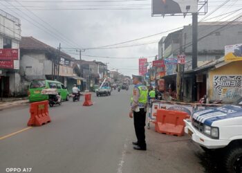 Pergelaran Gatur Siang Unit Lalulintas Polsek Cisaat Antisipasi Kemacetan