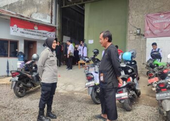 Kasium Polsek Sukaraja Polres Sukabumi Kota Wakili Kapolsek Sukaraja Lakukan Sambang Ke Gudang Logistik Komisi Pemilihan Umum (Kpu) Kabupaten Sukabumi