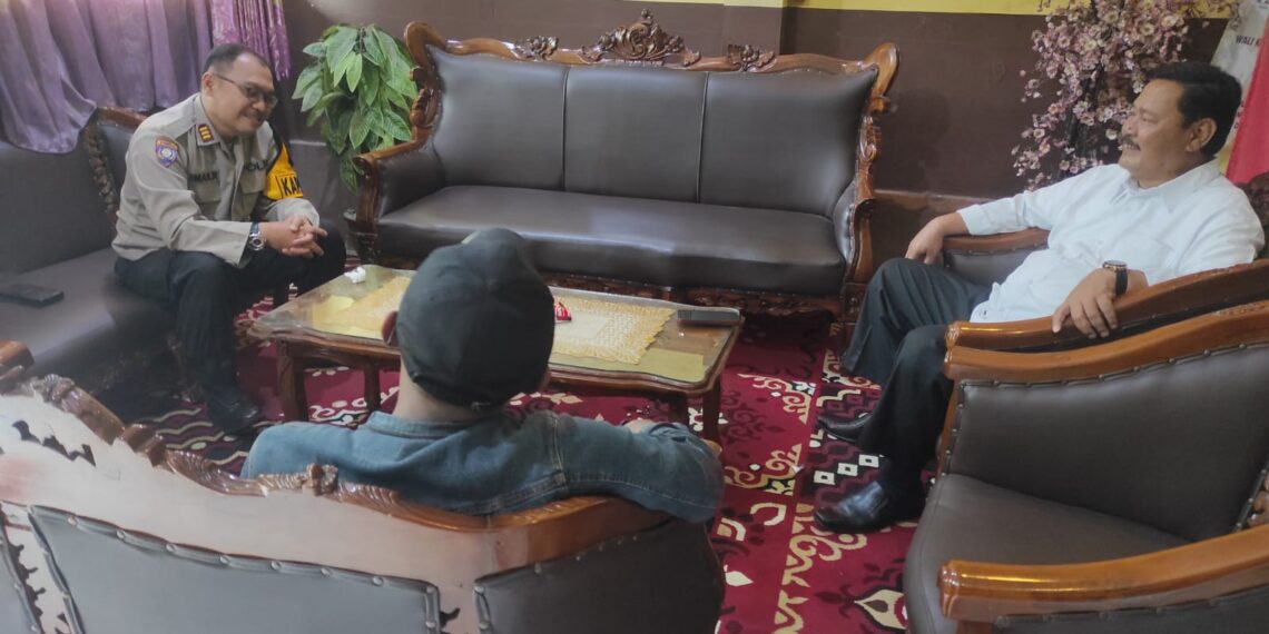 Sambang dan Tatap Muka Dengan Guru Kapolsek Warudoyong Jalin Silaturahmi