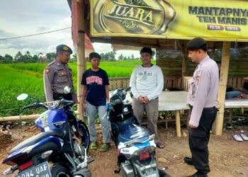Unit Samapta laksanakan patroli dialogis Siang hari dan berikan himbauan kamtibmas