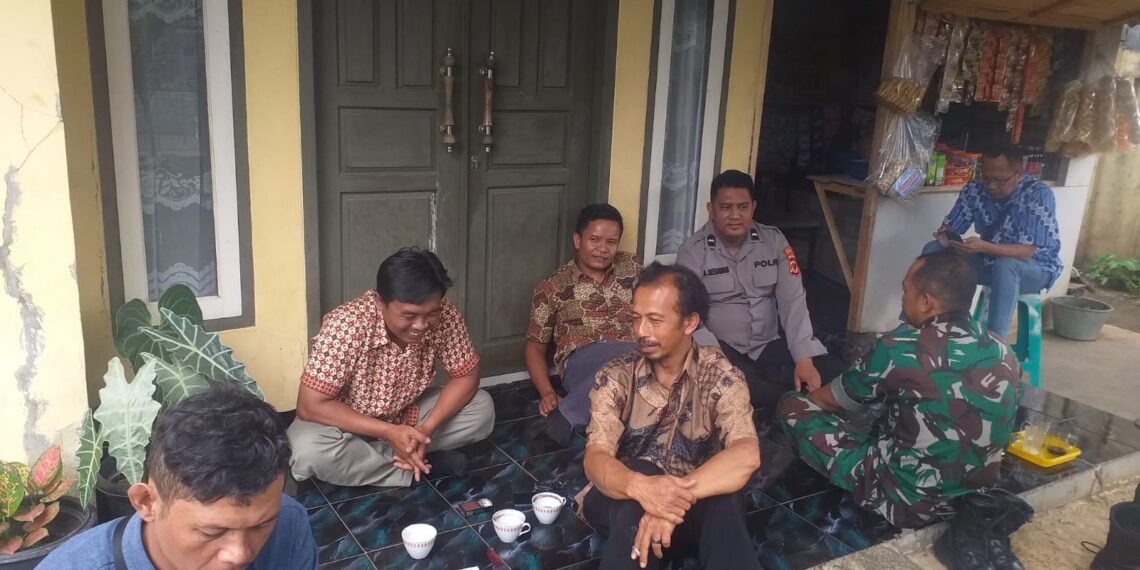 Sambangi Warga Polisi di Kota Sukabumi Sampaikan Imbauan Kamtibmas