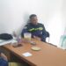 Bhabinkamtibmas Polsek Sukabumi Diskusi Dengan Kepala Desa Terkait Pelantikan KPPS
