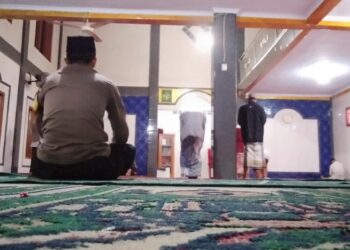 Sholat Subuh Berjamaah Bhabinkamtibmas Kelurahan Cikondang Polsek Citamiang