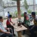 Dekati warga Babinkamtibmas bersinergi dengan Babinsa Sambangi Warga dan Berikan Imbauan Kamtibmas