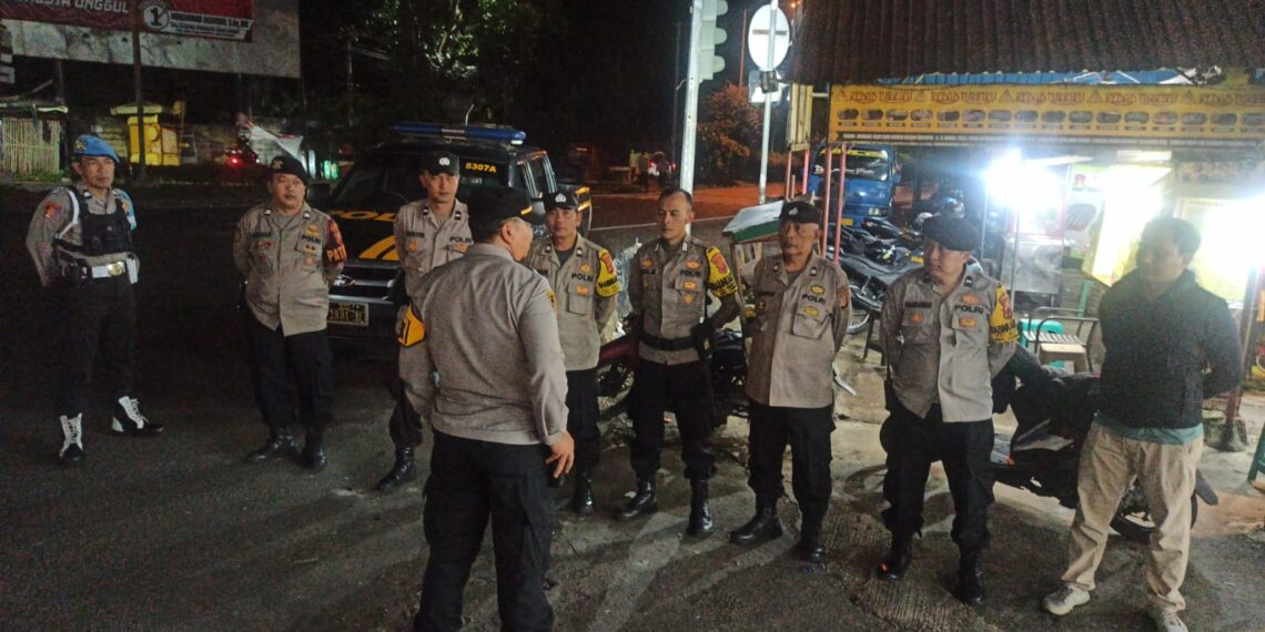 Polsek Lembursitu  Gelar Apel Kegiatan Rutin Yang Ditingkatkan (KRYD). Antisipasi Gangguan Kamtibmas,