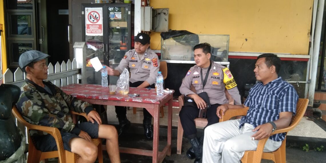 Ciptakan Rasa Aman, Anggota Samapta Polsek Warudoyong Laksanakan Patroli dialogis di Siang Hari