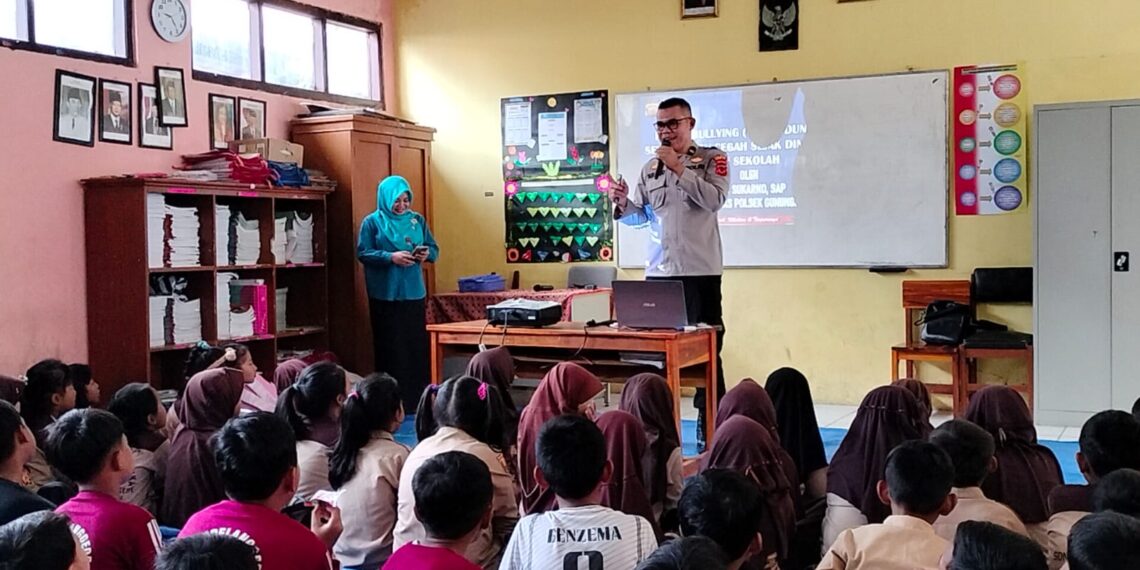 Polsek Gunungpuyuh Berikan Pembinaan Tentang Bullying Dan Perundungan Ke Siswa Siswi Sekolah Dasar