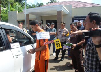 Dua Tersangka Pembunuhan Sopir Taksi Online di Sukabumi Lakukan 64 Adegan