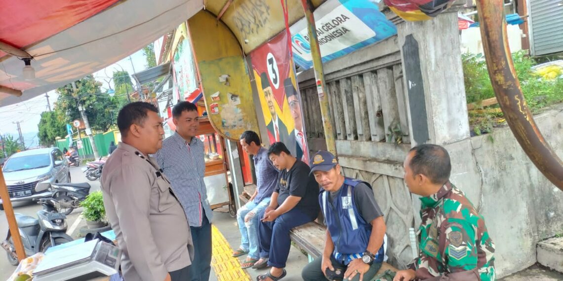 Sambangi Warga Polisi di Kota Sukabumi Sampaikan Imbauan Kamtibmas