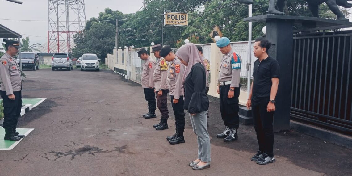 Polsek Citamiang Gelar Apel Pagi Sebagai Bentuk Kedisiplinan.