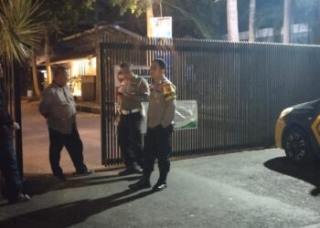 Bhabinkamtibmas Polsek Cikole Laksanakan Giat Sambang Dengan Satpam