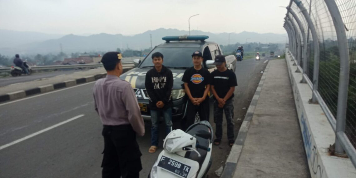 Berikan Himbauan Kamtibmas Unit Samapta Laksanakan Patroli Dialogis Siang Hari