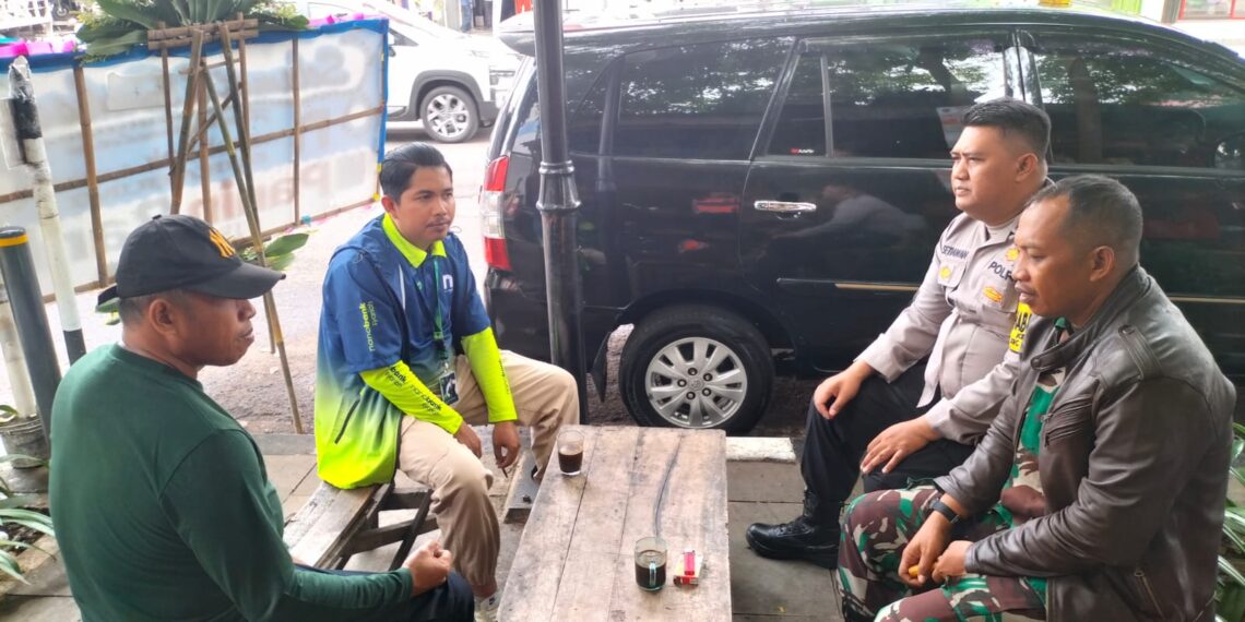 Sambangi Warga Polisi di Kota Sukabumi Sampaikan Imbauan Kamtibmas