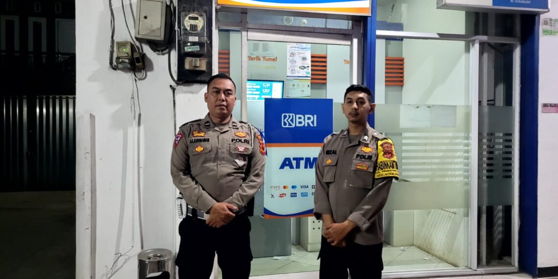Cegah Kejahatan Perbankan Polsek Sukalarang Patroli Malam Hari Kontrol ATM BRI