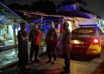 Unit Samapta Polsek Cikole Gencarkan Patroli Malam