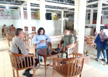 Patroli Rutin Polsek Kadudampit Untuk Dekatkan Dengan Masyarakat