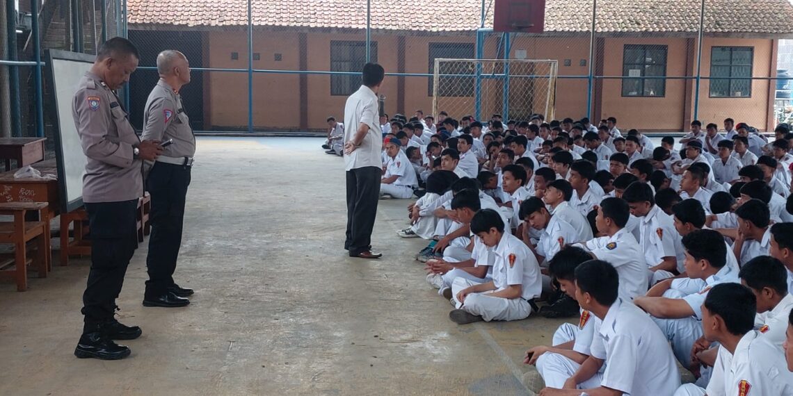 Gelar Dikmas Lantas Unit Lalulintas Polsek Ciaaat Tekan Pengguna Knalpot Brong Kalangan Pelajar