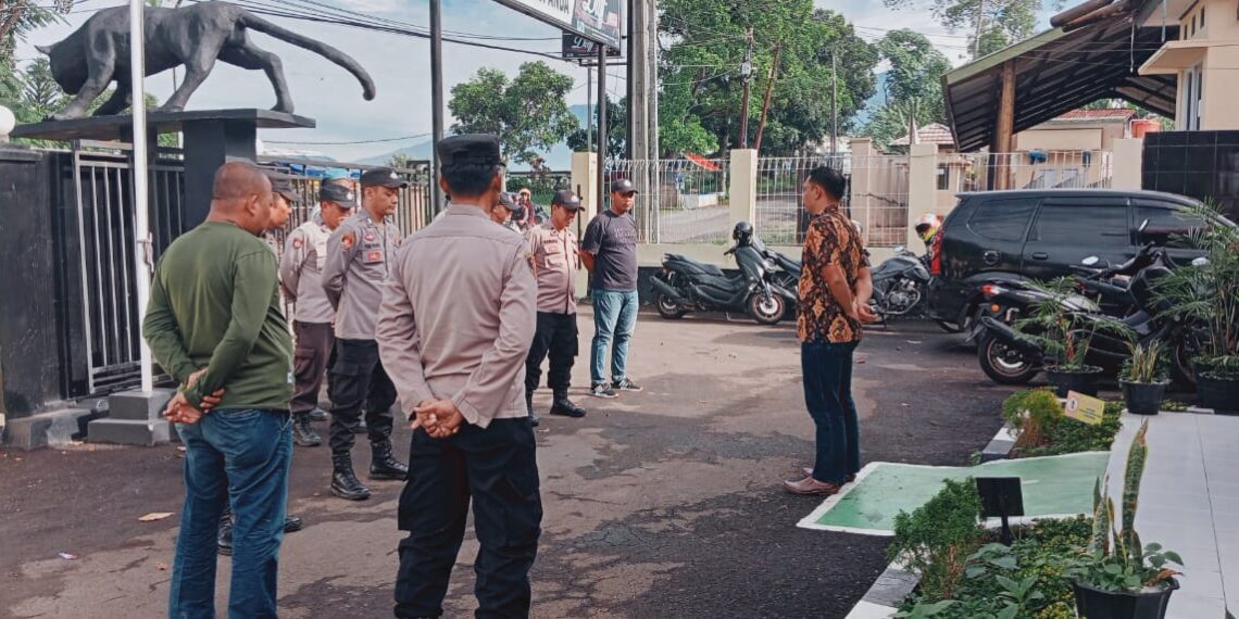 Polsek Citamiang Gelar Apel Pagi Sebagai Bentuk Kedisiplinan.