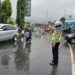 Polsek Sukaraja Polres Sukabumi Kota Turun Langsung Ke Lapangan Gatur Arus Lalu Lintas Di Kala Hujan Deras