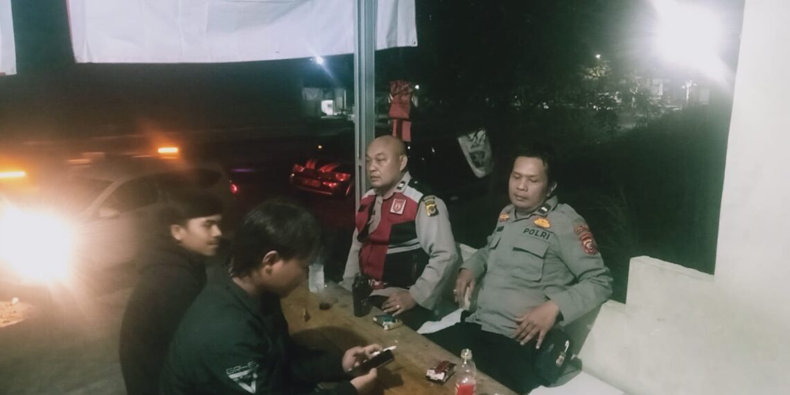 Polsek Cibeureum Gelar Patroli Menjelang dini hari Antisipasi Terjadinya Gangguan Kamtibmas