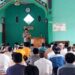 Jalin silaturahmi dengan warga,Kapolsek Cisaat melaksnakan salat Jum’at Keliling
