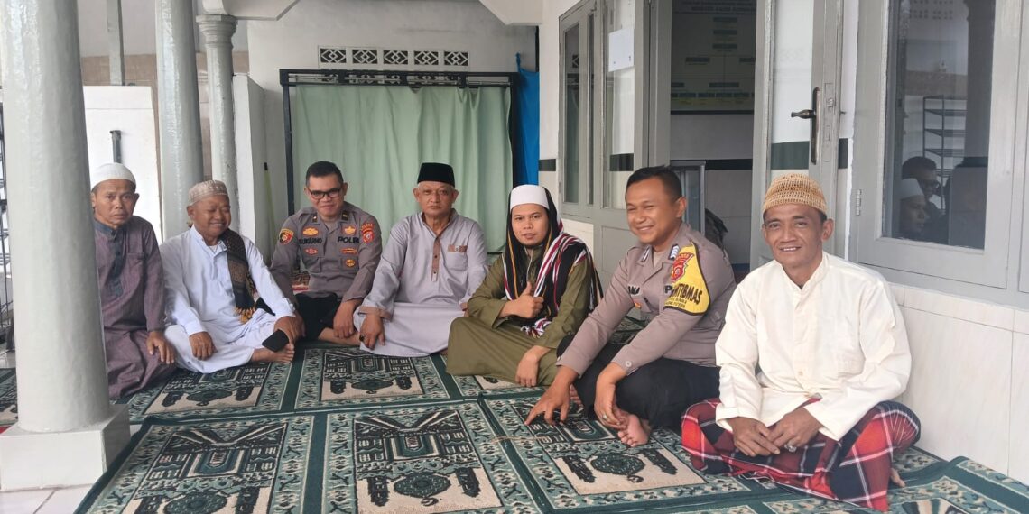 Kanit Bimas Polsek Gunungpuyuh Beserta Bhabinkamtibmas Kel.Sriwidari Melaksakan Giat Jumling