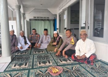 Kanit Bimas Polsek Gunungpuyuh Beserta Bhabinkamtibmas Kel.Sriwidari Melaksakan Giat Jumling