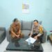 Sambangi Guru di Sekolah, Bhabinkamtibmas Kelurahan Karamat Polsek Gunungpuyuh sampaikan pesan kamtibmas