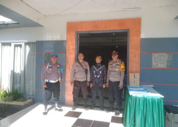 Polsek Sukabumi Monitor Kegiatan Pelantikan Panitia Kpps Tingkat Desa Se-Kecamatan Sukabumi
