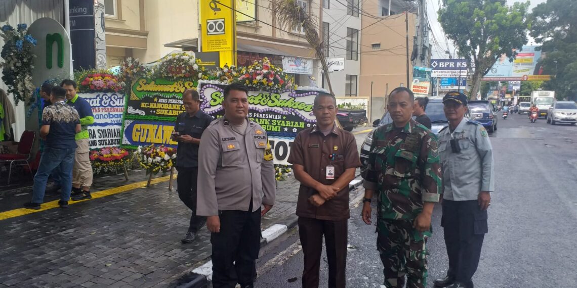 Anggota Bhabinkamtibmas Polsek Warudoyong berikan Himbauan Kamtibmas Kepada Security