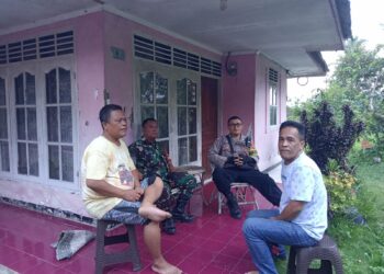 Bhabinkamtibmas Polsek Cibeureum Bersinergi Dengan Babinsa Sambang Masyarakat Berikan Pesan Kamtibmas