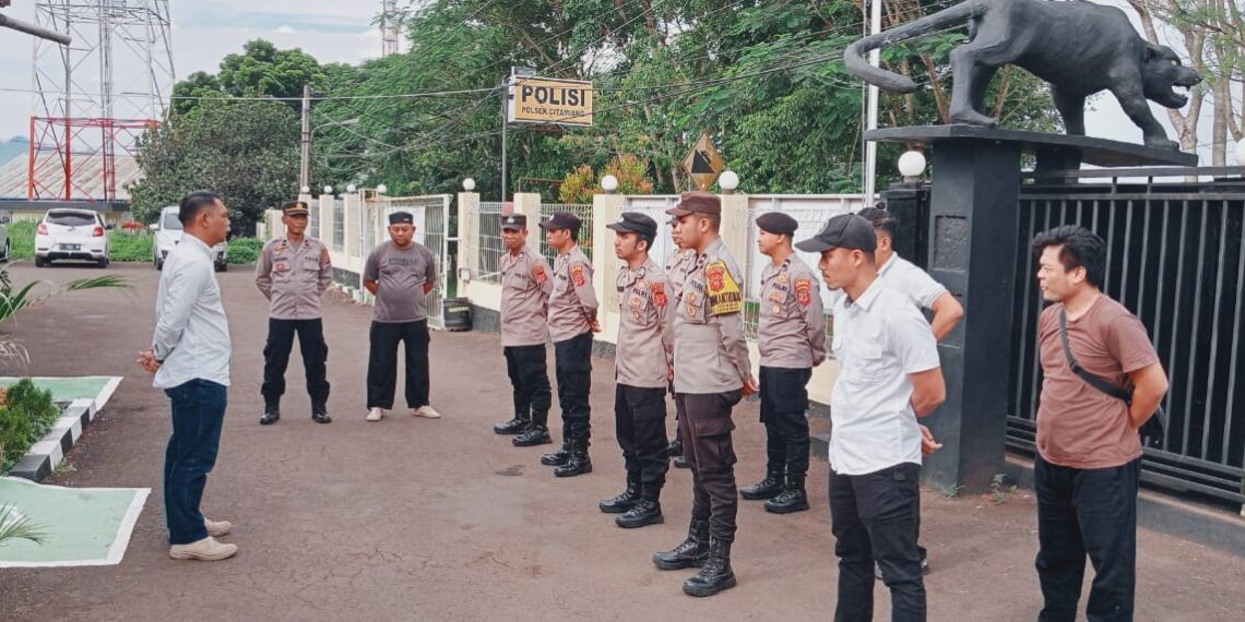 Polsek Citamiang Gelar Apel Pagi Sebagai Bentuk Kedisiplinan.